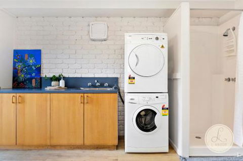 TASSIE SEASIDE SERENITY LAbode Accommodation - Your Accommodation 3