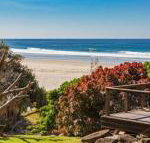 DIRECT BEACH ACCESS  3 BED APART CABARITA BEACH