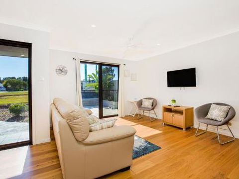 VIlla Zelma Culburra Beach - Your Accommodation 6