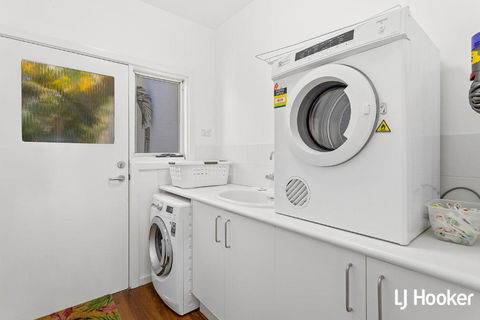 Amazing Sunrises From Your Balcony - Your Accommodation 4