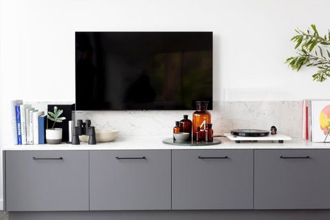 Months & Seasons Momentary Escapes Beach House - Your Accommodation 3