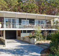 Palmwood at Hyams Beach 4pm Check Out Sundays