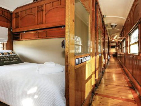 THE ANGAS CARRIAGE Alpine Southern Highlands 4pm Check Out On Sundays - Your Accommodation 2