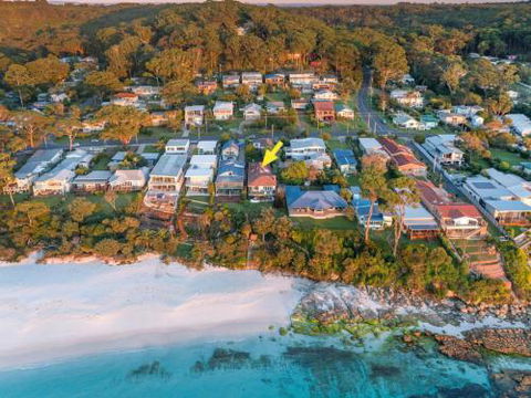 Elandra Absolute Beach Front Luxury - Your Accommodation 0