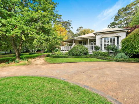 Mirrabooka Burrawang Beautiful Home & 3 Acres Of Gardens In The Southern Highlands - Your Accommodation 0