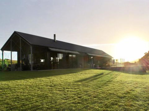 THE SHED Gerroa 4pm Checkout On Sundays & Public Holidays - Your Accommodation 3