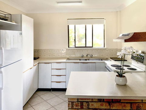 Fairburn Apartment 6 - Your Accommodation 4