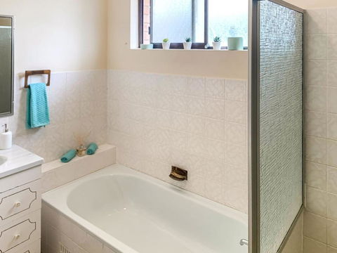 Fairburn Apartment 6 - Your Accommodation 2
