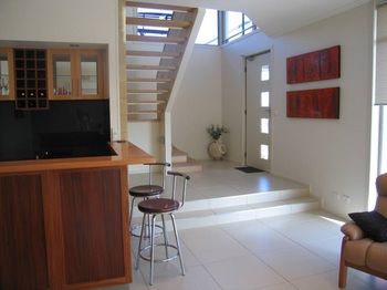 Holiday Makers - Your Accommodation 3