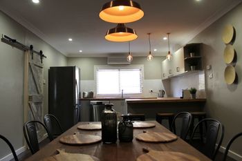 Tranquil 3 Bedroom Next To National Park - Your Accommodation 5