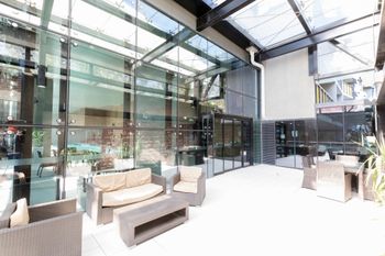 Dreamhome Service Apartment Spencer - Your Accommodation 1