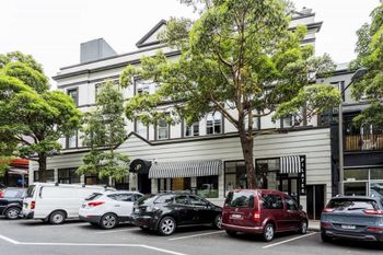 Stunning City Apartment H350 - Your Accommodation 4