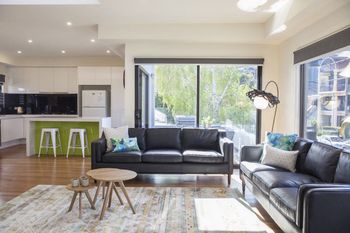 Boutique Stays Palmerston South Melbourne - Your Accommodation 4