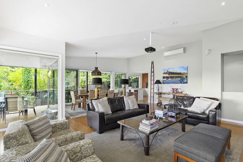 Bilsons Landing East - Your Accommodation 1