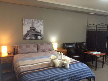 Box Hill Studios 4 At Canterbury Gardens - Your Accommodation 5