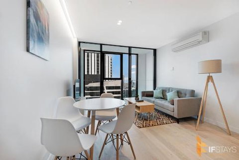 IFSuites (IFSTAYS) Light House Apartment - Your Accommodation 4