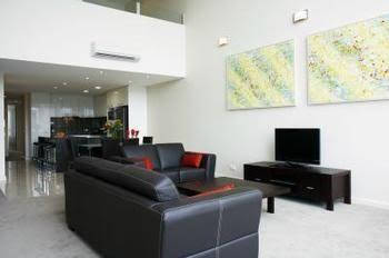 Harbour Views - Your Accommodation 6