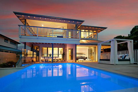 Vantage Over Byron - Your Accommodation 5