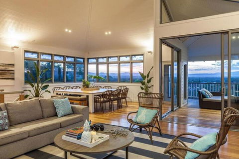 Vantage Over Byron - Your Accommodation 2