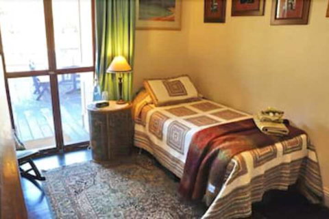 Ford House Retreat - Your Accommodation 5
