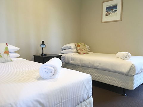 Anchorage Apartments Bermagui - Your Accommodation 4