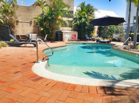 Santalina On Hervey Bay - Your Accommodation 1