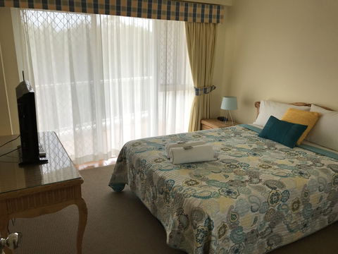 Fairways Golf & Beach Retreat - Your Accommodation 6
