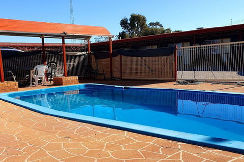 Ardeanal Motel West Wyalong - Your Accommodation 2
