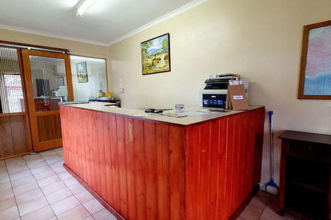 Ardeanal Motel West Wyalong - Your Accommodation 3