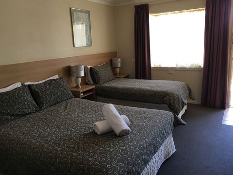 Araluen Motor Lodge - Your Accommodation 3