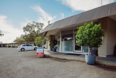 Artesian Spa Motel - Your Accommodation 0