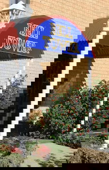 Bell Tower Motor Inn - Your Accommodation 2