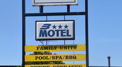 Riviana Motel - Your Accommodation 2