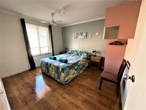 Shark Bay Seafront Apartments - Your Accommodation 5