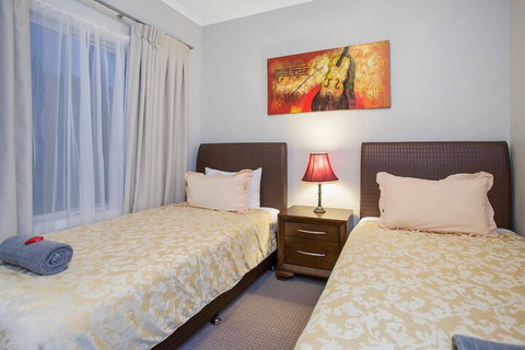 Hahndorf House B&B - Your Accommodation 6