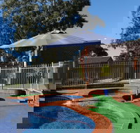 Golden Reef Motor Inn - Your Accommodation