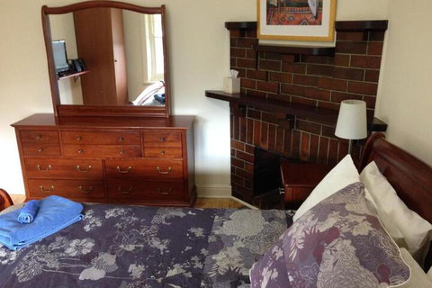 MacDonnell House Naracoorte - Your Accommodation 4