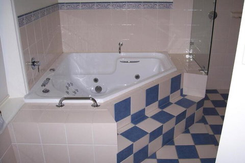 MacDonnell House Naracoorte - Your Accommodation 5