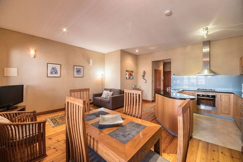 Rialto Apartments - Your Accommodation 4