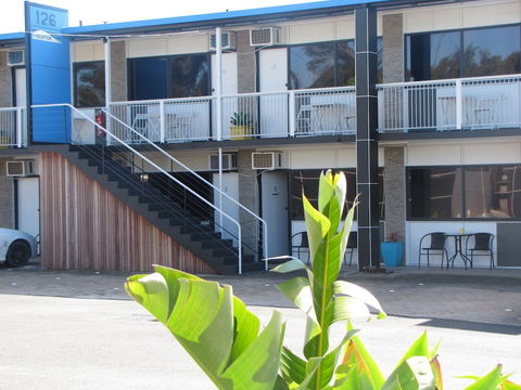 Top Of The Town Motel Narooma - Your Accommodation 2