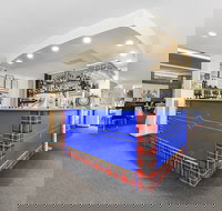 William Macintosh Motor Lodge