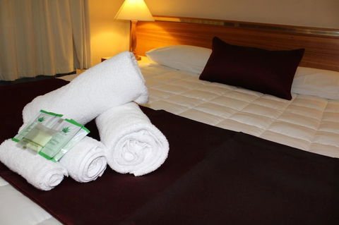 Tabourie Lake Motel - Your Accommodation 5