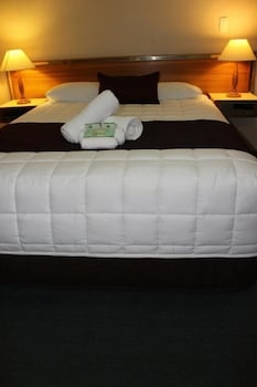 Tabourie Lake Motel - Your Accommodation 3