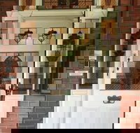 Hamptons Inn - Your Accommodation