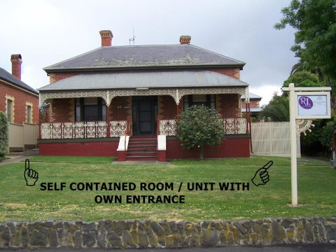 RJs Bed & Breakfast - Your Accommodation 4