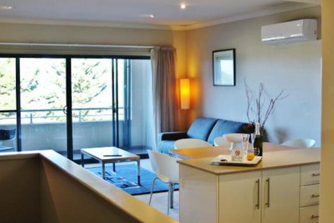 Pier Number 10 - Your Accommodation 4