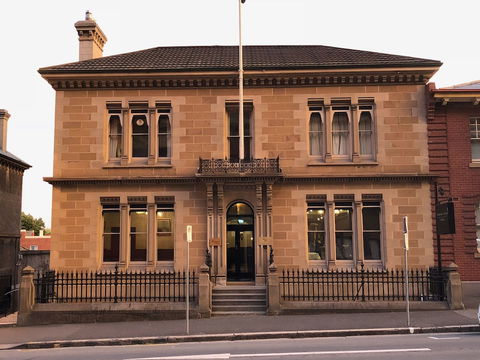 Macquarie Manor - Your Accommodation 0