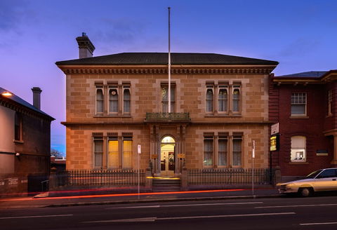 Macquarie Manor - Your Accommodation 1