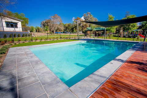 Albury Gardens Tourist Park - Your Accommodation 2
