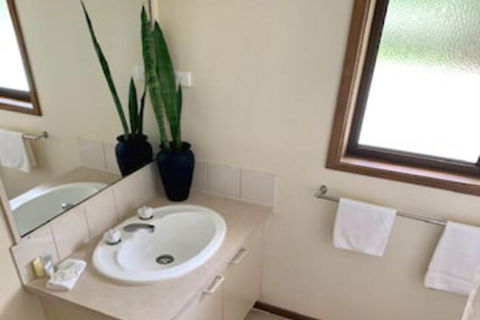 Montville Holiday Apartments - Your Accommodation 6